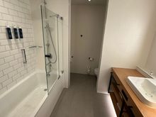 Bathtub