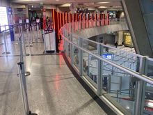 Just one of 6 banks of machines at CDG that were not working 4/11/25