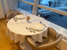 Robust champagne offer vs the official P lounge selection in Paris