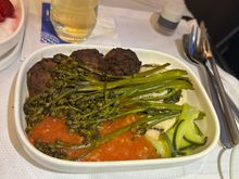 Balanced Diet meal EWR-LHR UA122