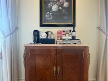 Minibar and coffee station
