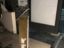 Hard to find entrance (unless you watched the video on their website)