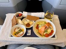 HEL-DXB as long haul flight in 2024
