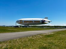 Taxiing past the Zeppelin; too windy on this day for it to be flying