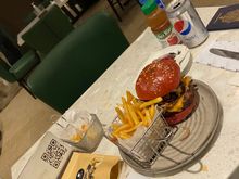 this is amazing lounge food