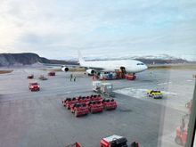 HiFly Airbus 340-500 at SFJ