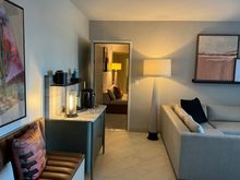 Connecting door to King bedroom