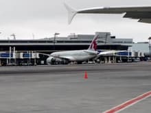 Plane Spotting:  Qatar Dreamliner