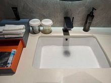 sink, amenities