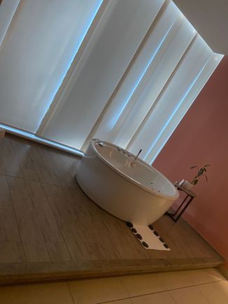 Spa. Super nice private room with jacuzzi, shower, individual shower
