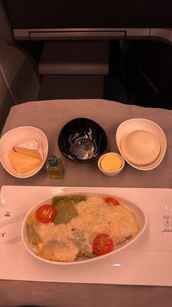 1. Meal MEL - SIN (2/2)