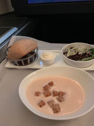 Truffle Sunchoke soup. Didn’t know what sunchoke is and neither did IFL. Google informs me it is Jerusalem artichoke. The soup was delicious, creamy and the croûtons added a nice crunch.
