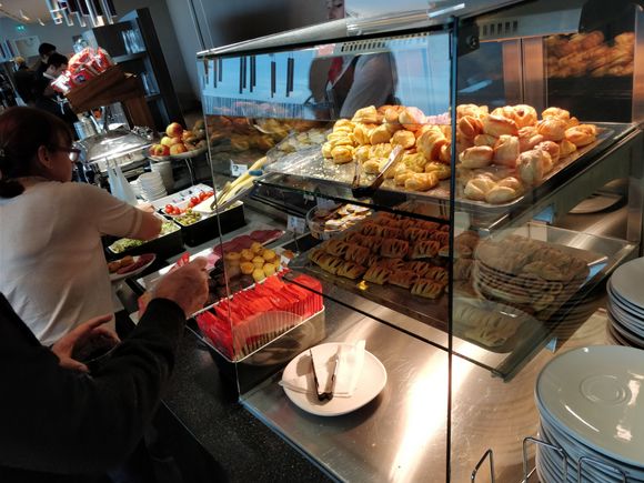 Aspire lounge AMS (Non-Schengen area)