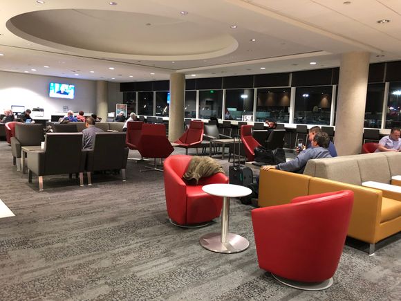 The red chairs have no power near them either. Note the bar style seating along the window. See next picture.