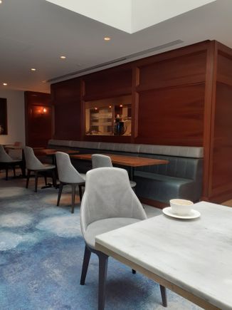Lounge area  ( servivng area behind the wooden wall)