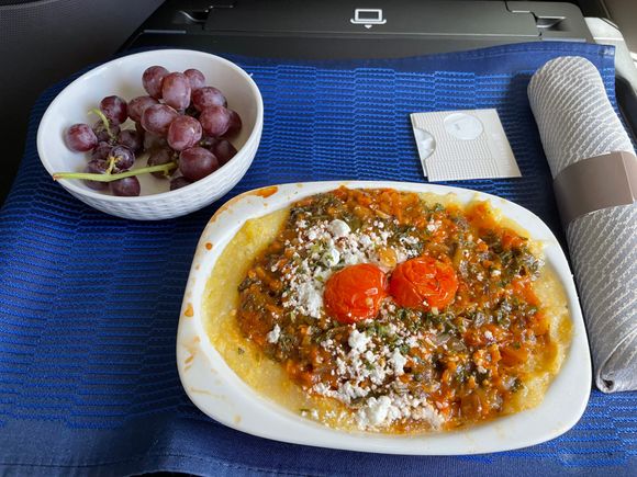 And here it is from IAH-EWR

No glasswear to be seen
