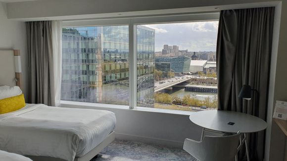 Room with Eifell Tower view - 1604