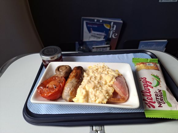 Club Europe breakfast EDI--LHR