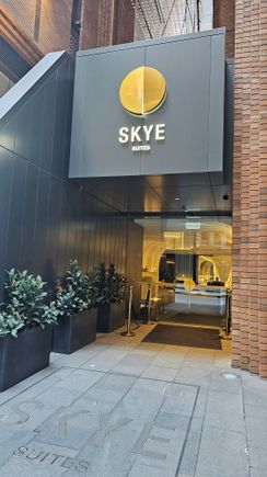 Public entrance to SKYE Suites on Kent St. Lift is on the right to the main entrance