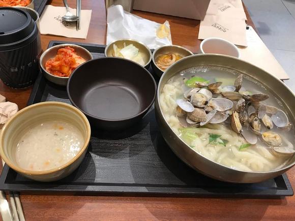 Korean breakfast at Myeoncheban (?) in ICN T2.