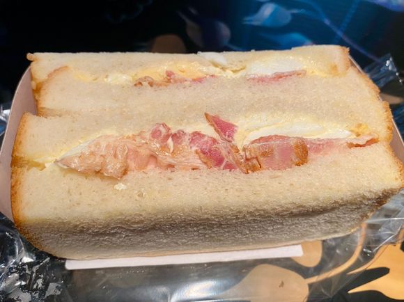Euro Traveller egg and bacon sandwich - surprisingly weighty!