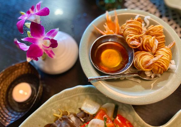 Crispy potatoes sarong prawns