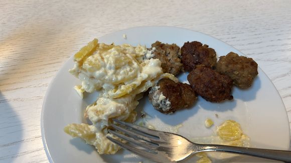 Nice meatballs and gratin potatoes