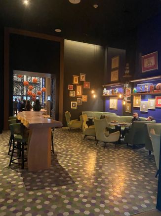More lobby bar sitting area