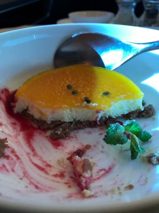 This shows the yummy crunchy hazelnut base. 