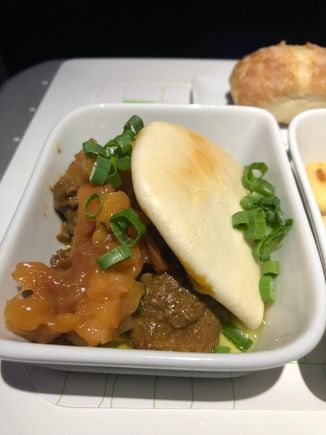 Mojo pork bao bun