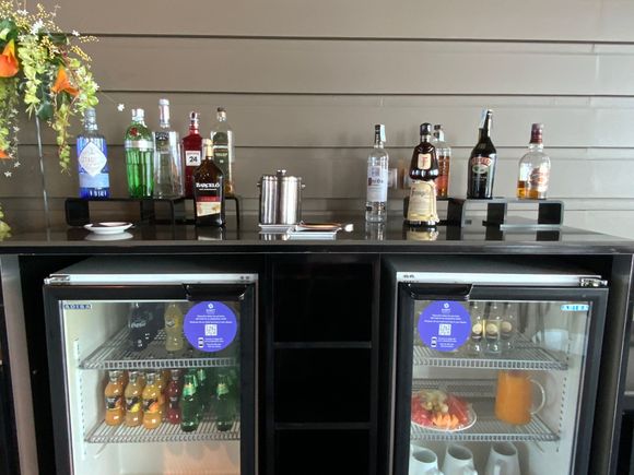 Daytime bar in early September