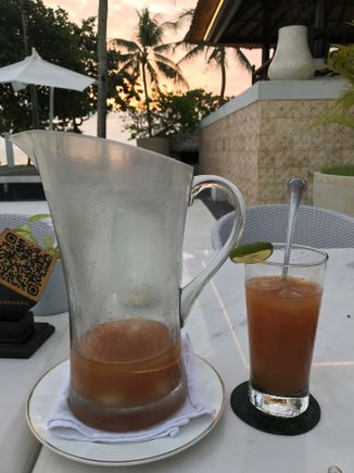 The size difference in ordering a pitcher jug versus a glass
(You can pour 6/7x)