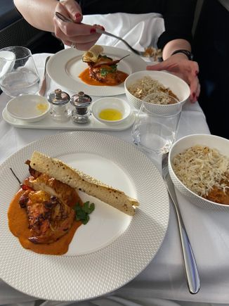 Gentlemen convinced me to swerve the lamb and go for the chicken curry, we both enjoyed it