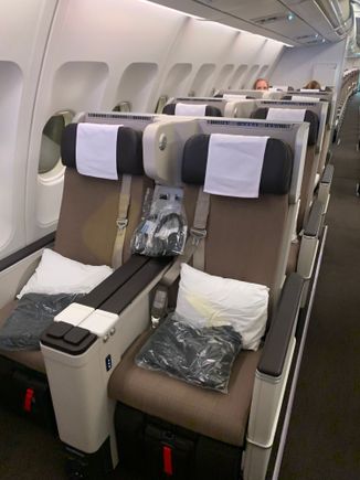 A340-300 Premium Economy 