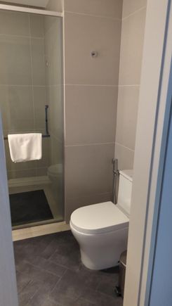 Bathroom - toilet