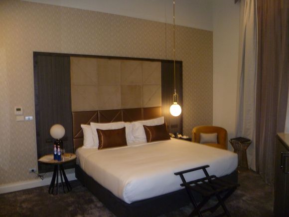 Spacious bed area