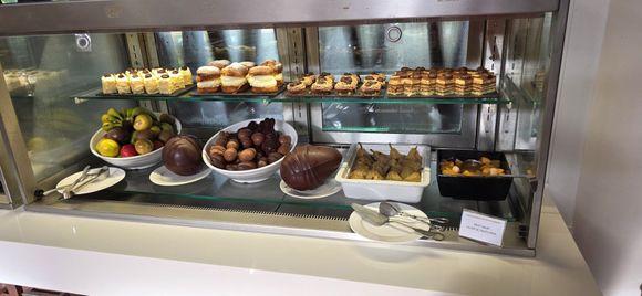 More deserts, including lots of Easter eggs