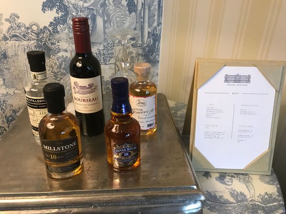 Alcoholic beverages are availabke again 