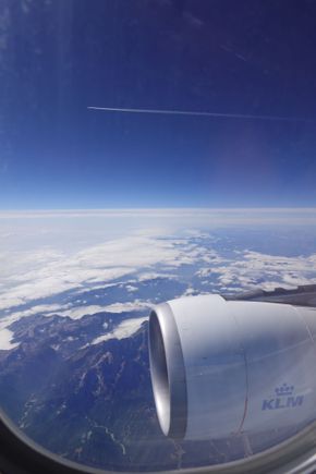 Racing a Ryanair 738 over the Slovenian Alps