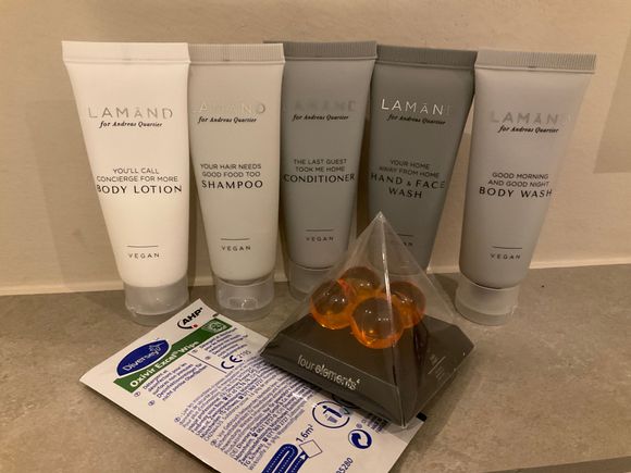 Amenities set in bathroom 2