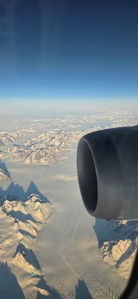 The norse gods favored us with a clear day over Greenland; Kudos to the captain again, came on the PA to encourage everyone to brighten the shades and look outside.