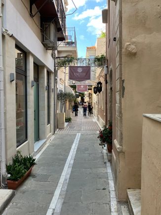 CHQ > Rethymno Old Town