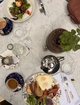 Breakfast at the Lounge