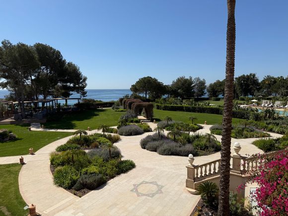 The gardens were impressively well maintained and have many of the plants labeled