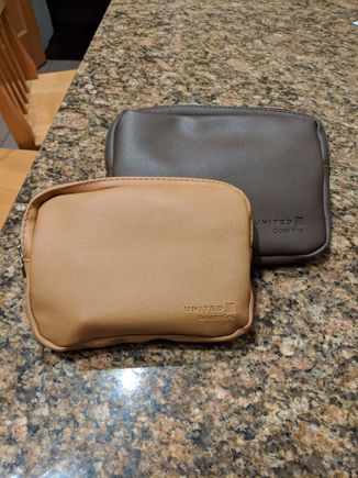 Lots of pockets and mesh for storage inside. 