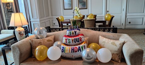 Suite decorations 