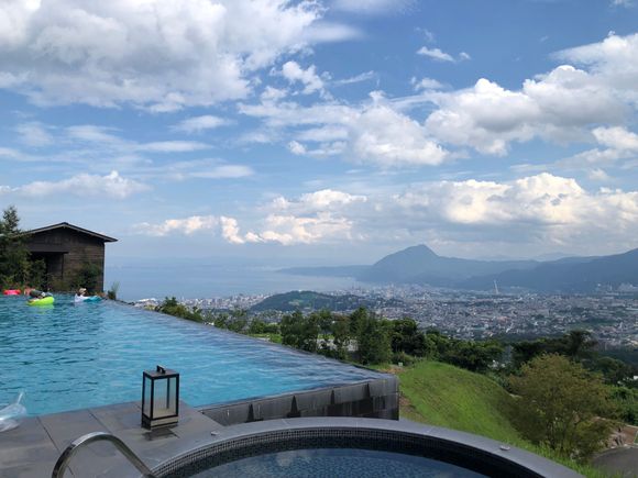 Pool and jacuzzi