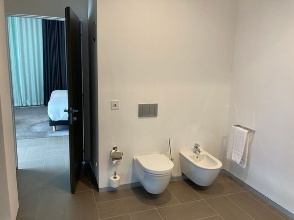 (lower) level 17 Bathroom of bedroom 2 