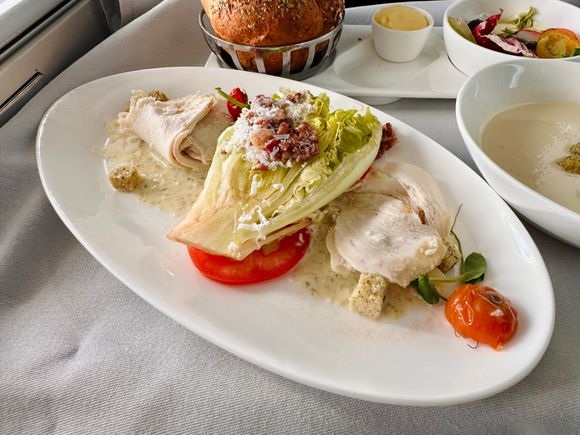 Chicken Caesar salad
Parma ham, oven dried cherry tomatoes, lightly salted croûtons.