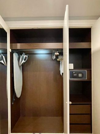 Dressing area